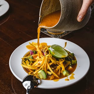 Sopa de Tortillas